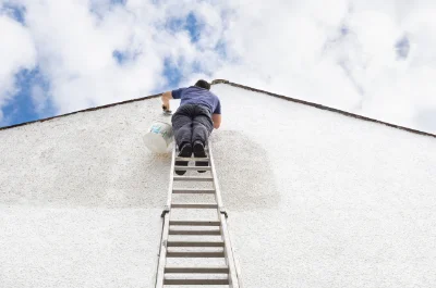 Peinture extérieure à Clux-Villeneuve — façades et ravalement